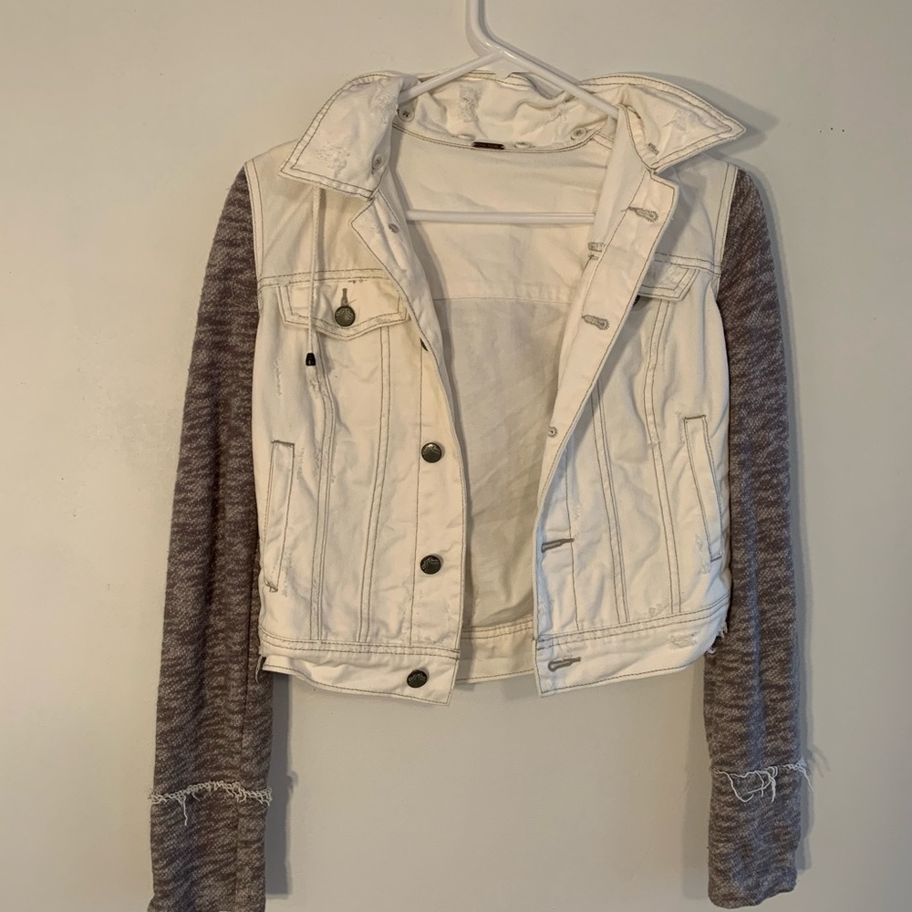 Free people white jean jacket. Perfect condition